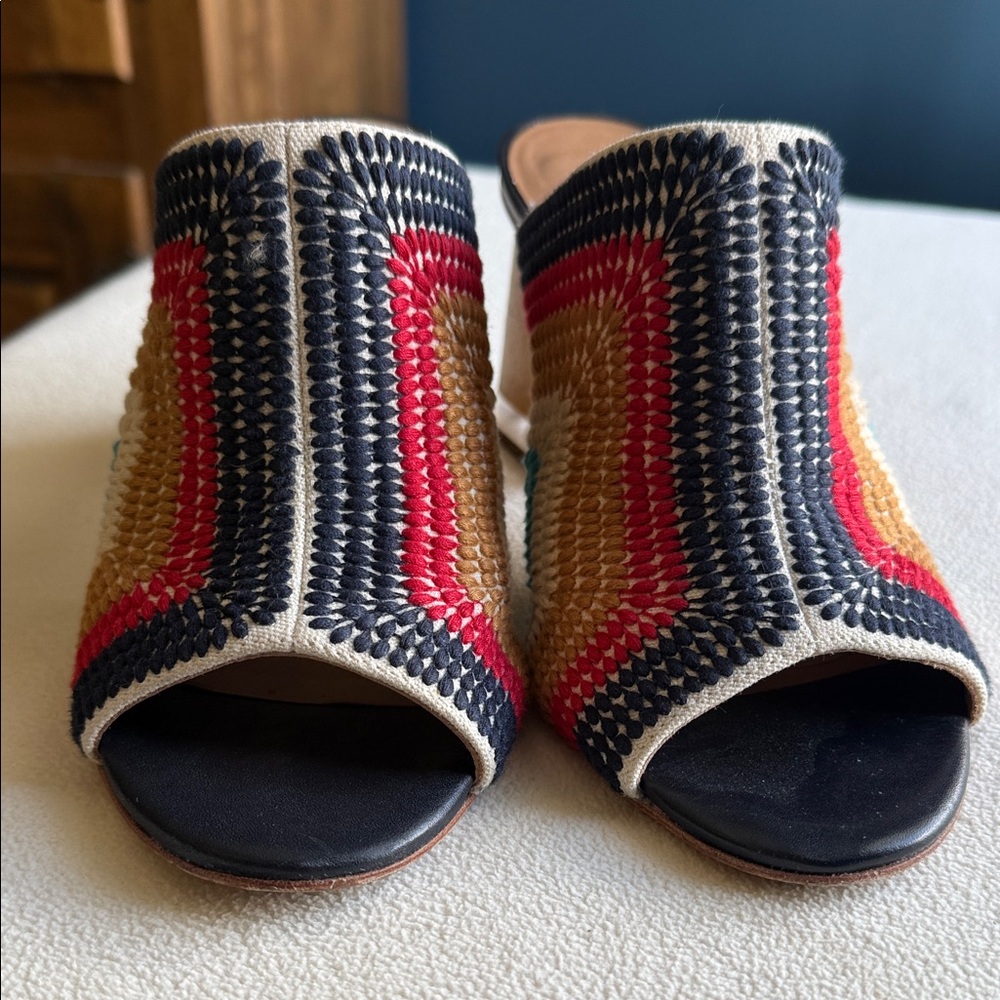 Bernardo Colorful Woven Block Heel Mules, size 7.5. - Picture 3 of 9